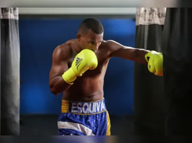 Imagem ilustrativa da imagem Esquiva Falcão muda para São Paulo e quer lutar 3 vezes no ano com técnico novo