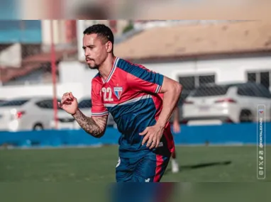 Kieza marcou um dos gols do Rio Branco no jogo de ida das quartas de final