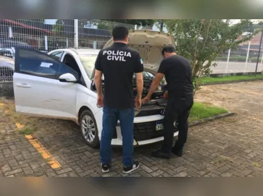 Imagem ilustrativa da imagem Homem vai à delegacia com carro roubado e veículo acaba apreendido no ES