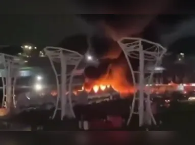 Imagem ilustrativa da imagem Incêndio atinge tenda de apoio do Lollapalooza