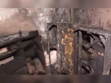 Imagem ilustrativa da imagem Jovem é detida após quebrar móveis e colocar fogo em casa em Vila Velha