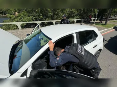 Imagem ilustrativa da imagem Motorista de aplicativo é detido com carro roubado em Vitória