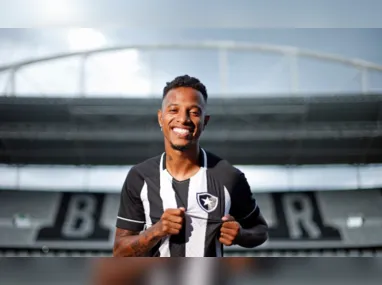 Imagem ilustrativa da imagem São Paulo processa Botafogo por dívida pela compra de Tchê Tchê