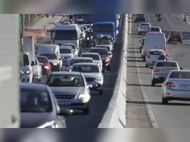 Imagem ilustrativa da imagem Senado aprova isenção de IPVA para carros com mais de 20 anos