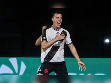 Imagem ilustrativa da imagem Vasco elimina Água Santa nos pênaltis em jogo de reviravoltas pela Copa do Brasil
