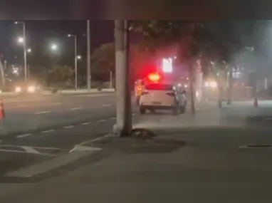 Imagem ilustrativa da imagem Vídeo mostra vazamento de gás em avenida de Vitória após tubulação ser danificada