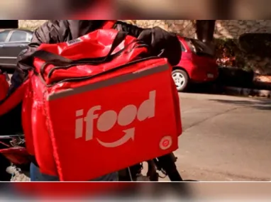 Imagem ilustrativa da imagem iFood quer contribuição ao INSS de 5% a 11% sobre renda dos motoboys