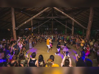 Chocolates são feitos com cacau cultivado no município