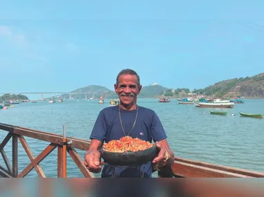 Voo de asa-delta é uma das opções de lazer no município