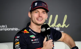 Imagem ilustrativa da imagem Verstappen minimiza especulações sobre seu futuro na F-1: 'Estou muito relaxado'