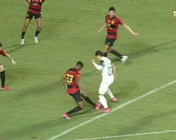Imagem ilustrativa da imagem Áudio do VAR sobre pênalti polêmico na derrota do Sport é divulgado pela CBF