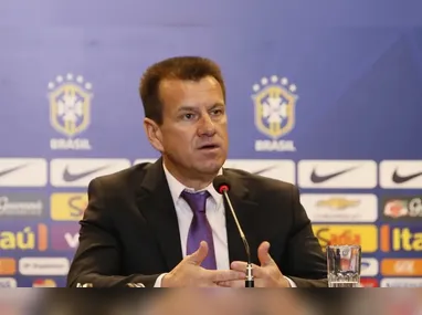 Imagem ilustrativa da imagem Dunga critica busca da CBF por estrangeiro: ‘uma vergonha'