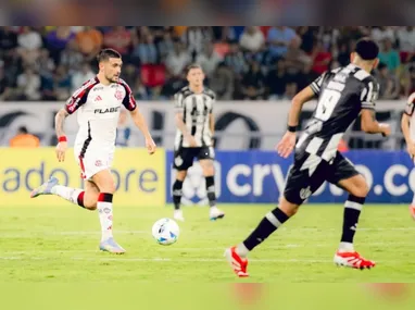 Arrascaeta marcou o gol do Flamengo no empate com o Central Cór