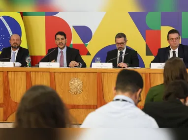 Senso comum de como quebrar ovo está errado, segundo pesquisadores