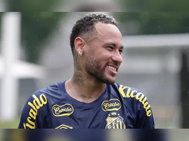Enquanto fazia uma série de publicações no Instagram, o cantor publicou uma série de 13 vídeos, que deixaram seus fãs preocupados