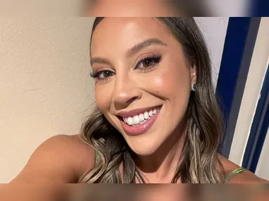 Gaivota (Laura Londoño) e Sebastião Vallejo 
(William Levy) vivem uma trama repleta de desencontros, traições e dificuldades, muitas dificuldades