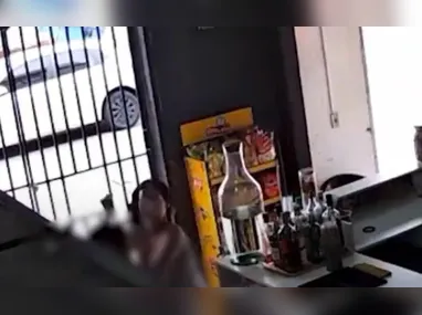 A vítima de 44 anos sofreu queimaduras após o companheiro jogar álcool e atear fogo em seu corpo
