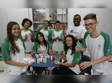 Fernando Lauria, neurocientista: "Precisamos entender que um diagnóstico ou  um laudo  jamais será uma sentença ou um rótulo para os estudantes”