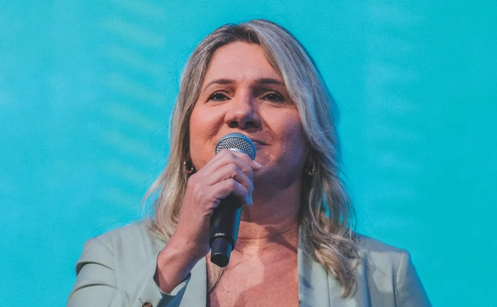 Imagem ilustrativa da imagem Tania Zanella: “É possível crescer sem deixar ninguém para trás”