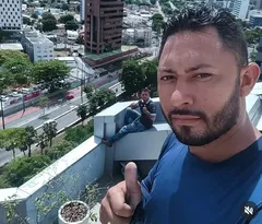Imagem ilustrativa da imagem Trabalhador morre ao cair do 5º andar de edifício na Avenida Boa Viagem
