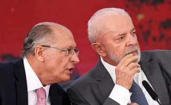 Imagem ilustrativa da imagem Governo Lula pede exclusão de alimentos e Embraer de tarifaço de Trump