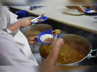 Imagem ilustrativa da imagem Brasil sai do Mapa da Fome após queda na população em risco de subnutrição