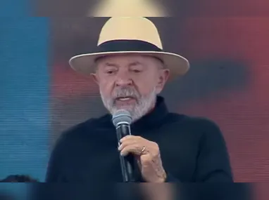 Lula lançou, em Linhares, programa de transferência de renda para atingidos por rompimento da barragem em Mariana