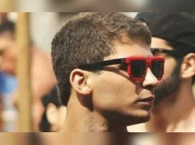 Agressão foi flagrada por câmeras de segurança no sábado