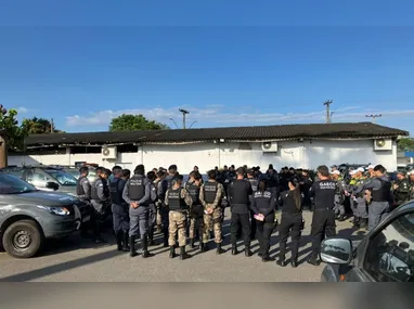 Governador do Estado, Renato Casagrande, esteve presente para a inauguração dos equipamentos na pracinha de Marcílio de Noronha e em Viana-Sede