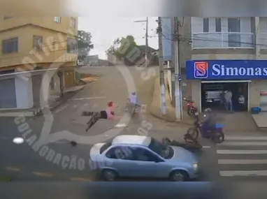 De acordo com a Polícia Rodoviária Federal (PRF), não houve interdição na pista, apenas no acostamento