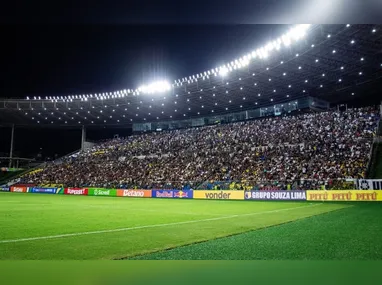 Vitor Roque decide e define virada do Palmeiras sobre o Fluminense no Maracanã