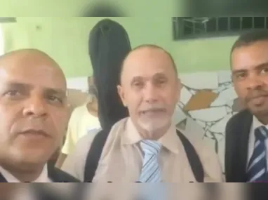 General Estevam Cals Theóphilo leu seu depoimento no começo do interrogatório