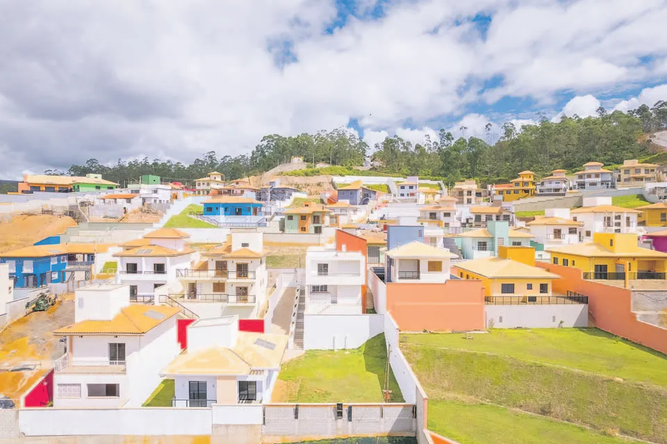REASSENTAMENTO do distrito de Novo Bento Rodrigues: infraestrutura urbana foi concluída no mês de julho