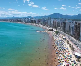 Imagem ilustrativa da imagem Como surgiu a paixão dos mineiros por Guarapari?