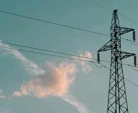 Imagem ilustrativa da imagem Ventania causa falta de luz em bairro de Vitória