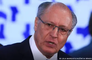 Imagem ilustrativa da imagem Alckmin diz que reaproximação entre Lula e Trump foi “o passo mais importante”