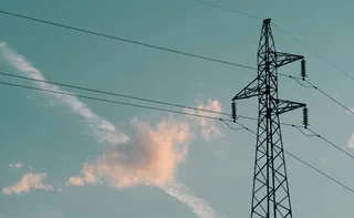 Imagem ilustrativa da imagem Ventania causa falta de luz em bairro de Vitória