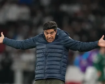 Imagem ilustrativa da imagem Palmeiras leva três no primeiro tempo, perde da LDU e se complica na Libertadores