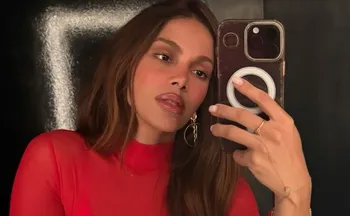 Imagem ilustrativa da imagem Anitta critica PEC da Blindagem e pede atenção da população para o projeto