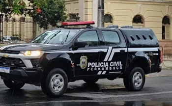 Imagem ilustrativa da imagem Criança sobrevive por dias ao lado dos pais mortos em acidente em rodovia de PE