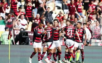 Imagem ilustrativa da imagem Imprensa argentina se rende ao Flamengo após vitória sobre o Palmeiras