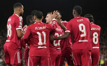 Imagem ilustrativa da imagem Liverpool marca nos acréscimos e ganha no sufoco do Atlético de Madrid