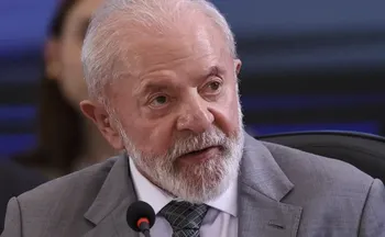 Imagem ilustrativa da imagem Lula sanciona projeto que pune ataques contra autoridades que combatem facções