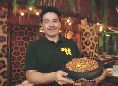 Imagem ilustrativa da imagem Camarão Capixaba: arroz cremoso que une moqueca e banana