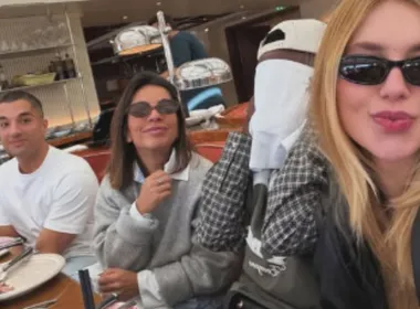 Imagem ilustrativa da imagem Voltaram? Vini Jr. aparece 'mascarado' em foto de Virgínia e reposta momento