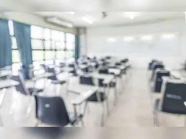 Imagem ilustrativa da imagem 232 mil têm de voltar à sala de aula para não perder emprego