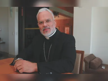 Padre George Gomes Amarante abre o 8º Cerco de Jericó na Comunidade Matriz São Vicente de Paulo, em Aribiri, Vila Velha.