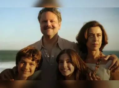 Jenna Ortega interpreta Wandinha e Gaga vive uma ex-professora