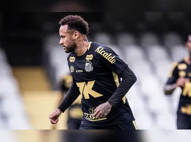 Robinho foi condenado por ter estuprado uma mulher junto com amigos