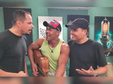 O rapper capixaba, Cesar MC é dono dos hits “Canção Infantil” e “Minha Última Letra”.